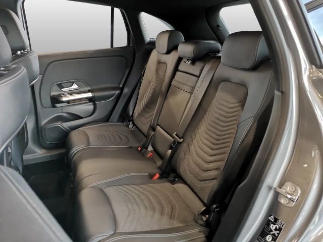 Mercedes-Benz GLA 180 Progressive