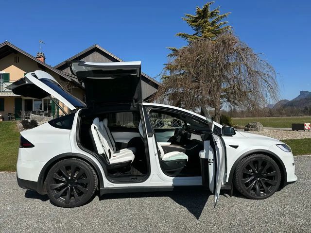 Tesla Model X LongRange neues Model 7 Sitze 22 Zoll AHK
