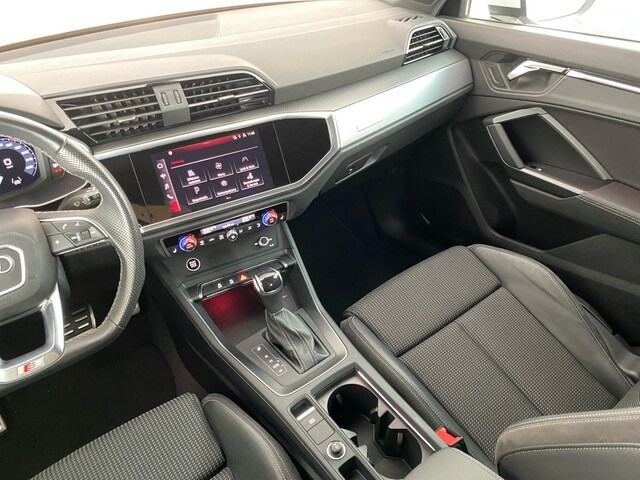 Audi Q3 35 TDI S-Tronic