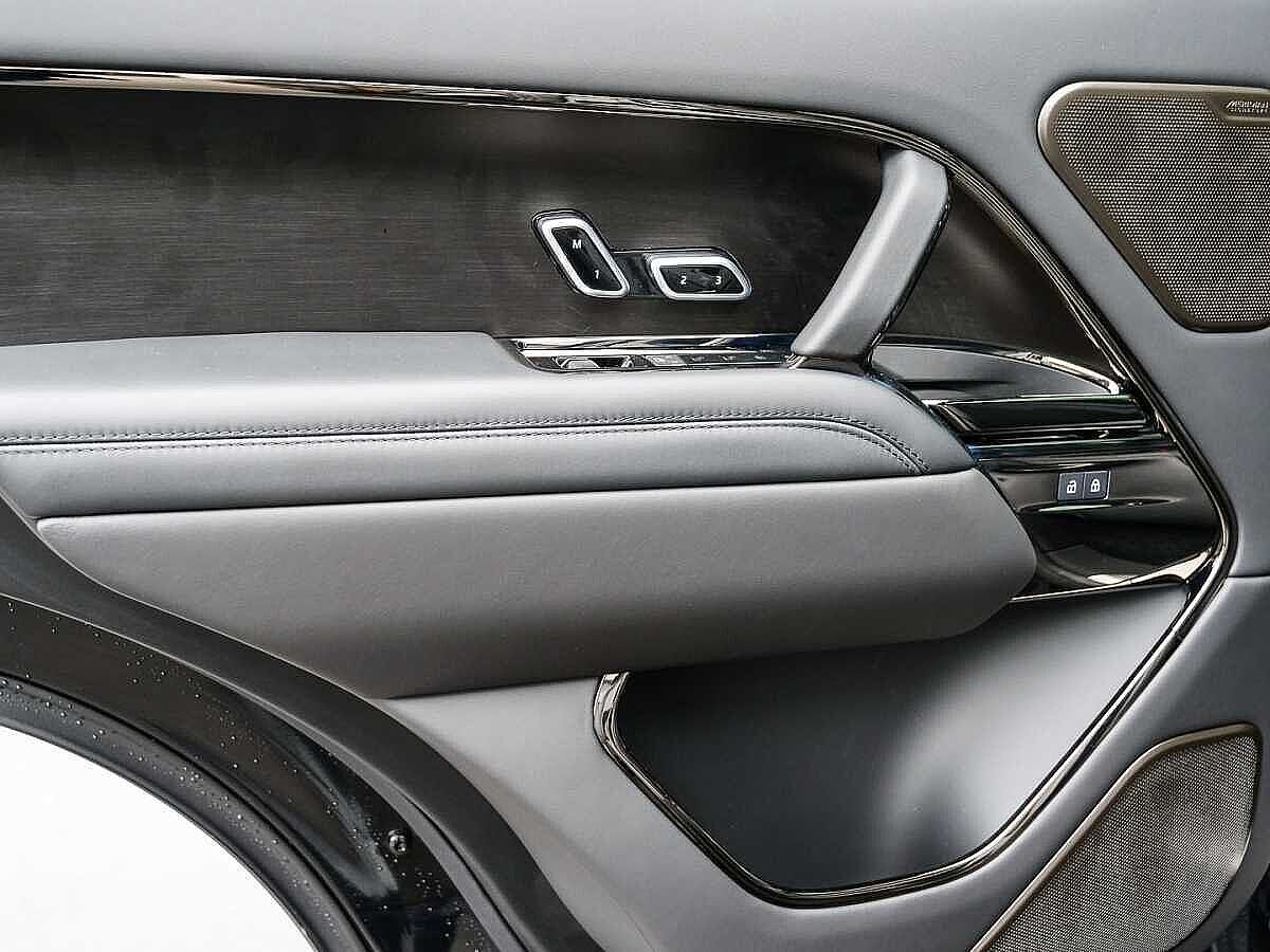 Land Rover Range Rover P615 SV