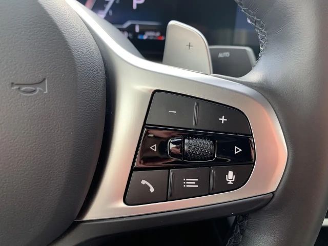 BMW 330 330i M-Sport Sedan xDrive