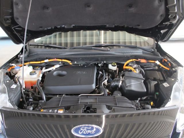 Ford Kuga Plug in Hybrid Titanium