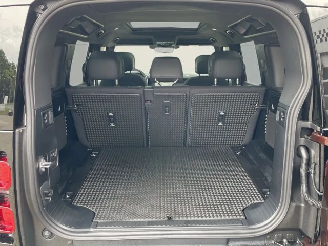 Land Rover Defender 110 D300