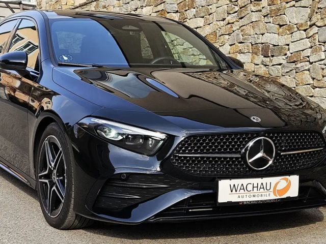 Mercedes-Benz A 200 A 200 d AMG Line Hatchback