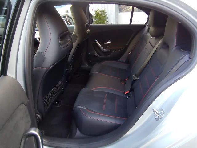 Mercedes-Benz A 180 A 180 d AMG Line Hatchback