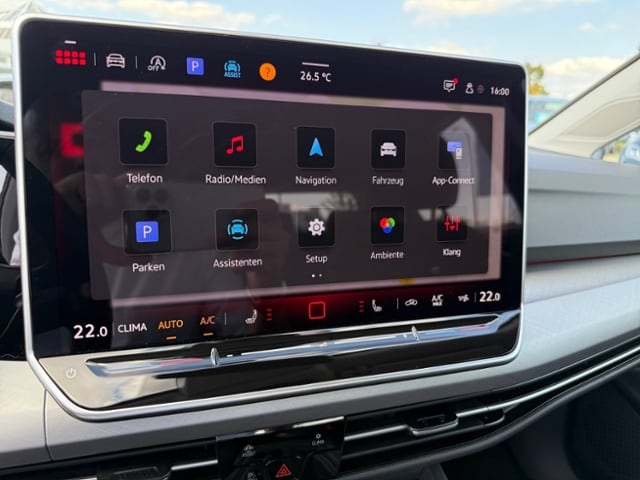 Volkswagen Golf 1.5 eTSI DSG Golf VIII