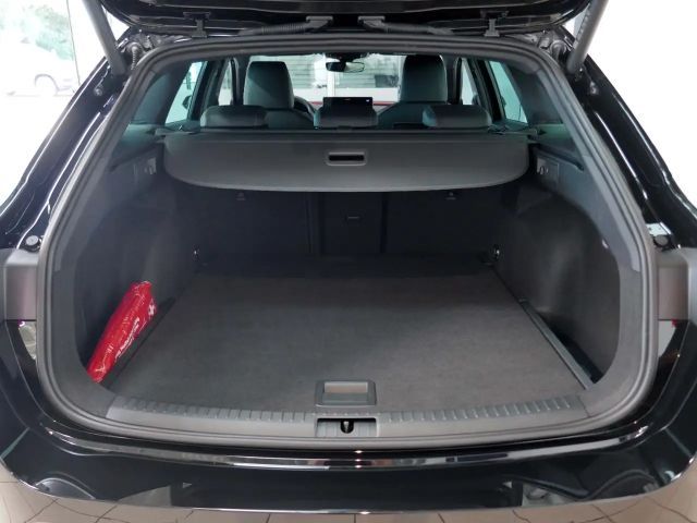 Cupra Leon SP 1.5 eTSI | LED RFK ACC Navi