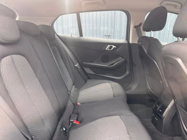 BMW 116 116i 5-deurs Sedan