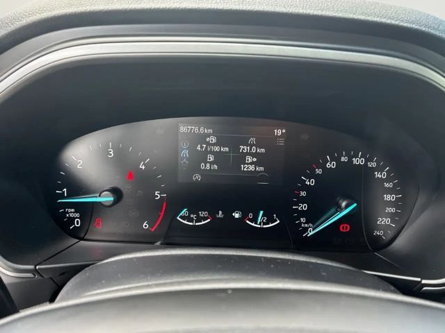 Ford Focus Cool & Connect Wagon