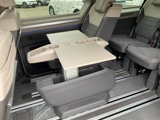 Volkswagen Multivan 2.0 TDI DSG Lang T7
