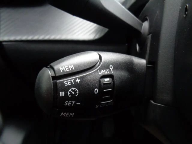 Peugeot 208 PureTech Style
