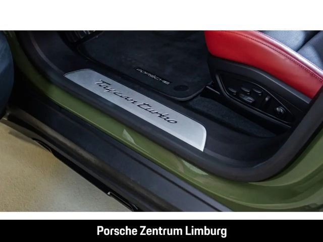 Porsche Taycan Cross Turismo Turbo