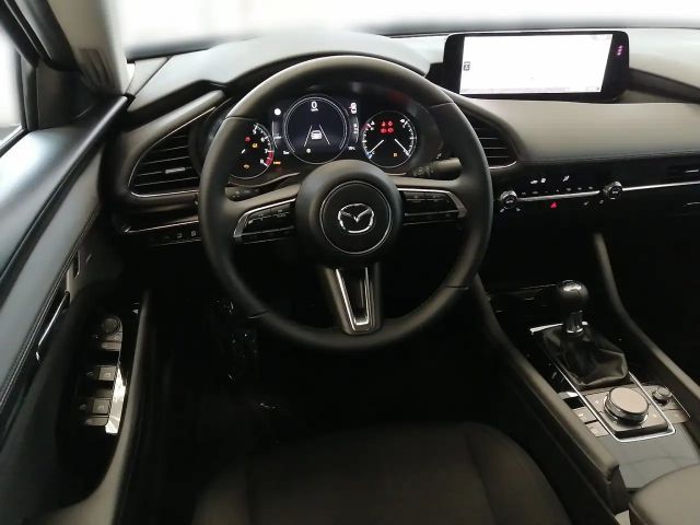 Mazda 3 Exclusive-line