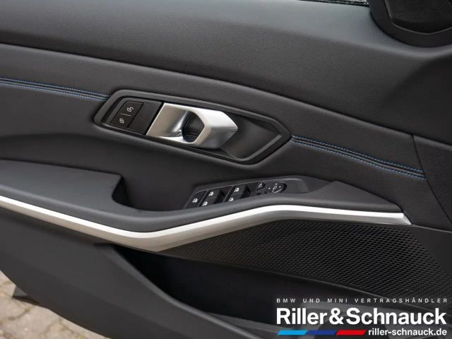 BMW 330 330i M-Sport Touring xDrive