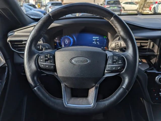 Ford Explorer Platinum Plug in Hybrid