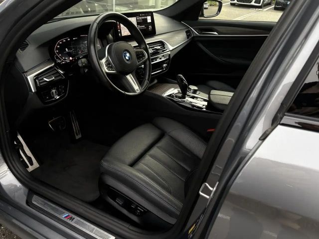 BMW 530 530e Touring xDrive
