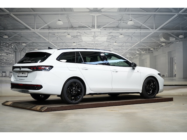 Volkswagen Passat 2.0 TDI DSG R-Line Style