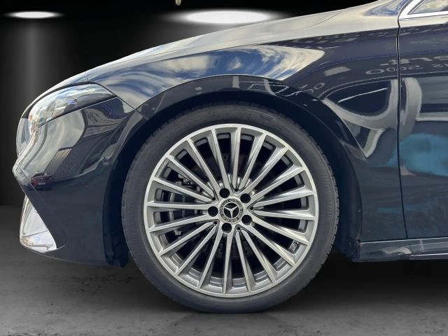 Mercedes-Benz A 250 4MATIC AMG Line