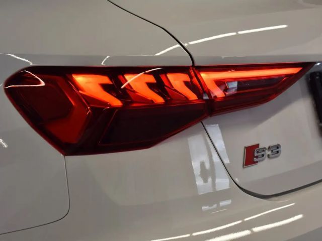 Audi S3 2.0 TFSI Quattro Sedan Sportback