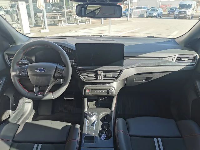 Ford Focus EcoBoost ST Line Wagon