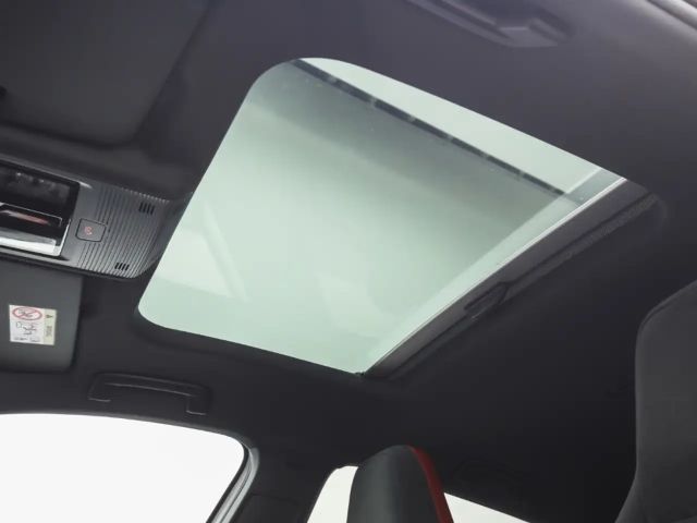 Volkswagen Golf DSG GTI Style