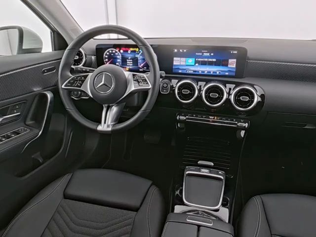Mercedes-Benz A 200 Progressive