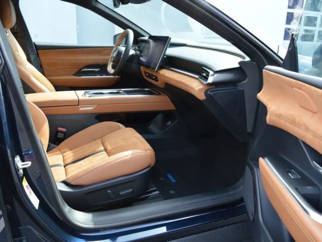 Mazda 6e Plus Takumi