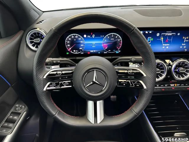 Mercedes-Benz GLA 180 AMG Line