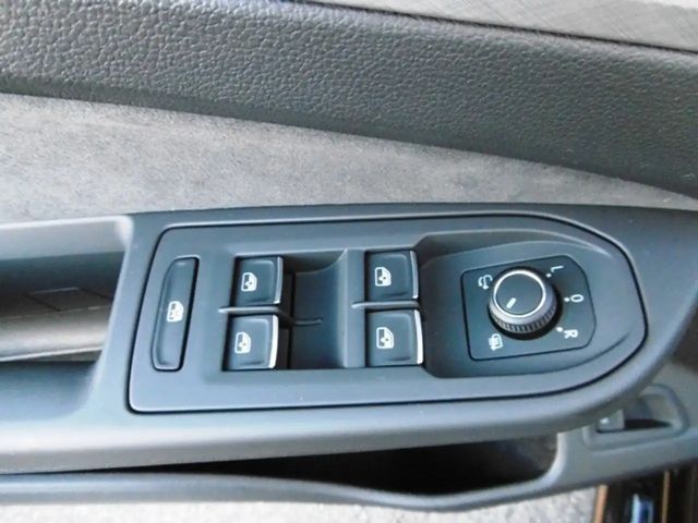 Volkswagen Golf 1.5 TSI Golf VIII Life Variant