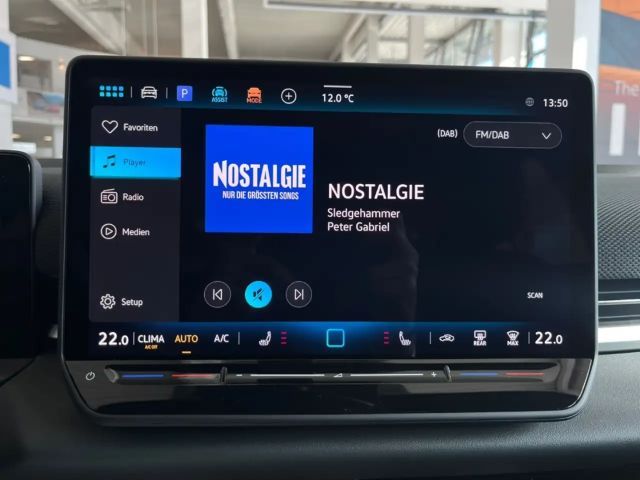 Volkswagen T-Roc 1.5 eTSI DSG R-Line