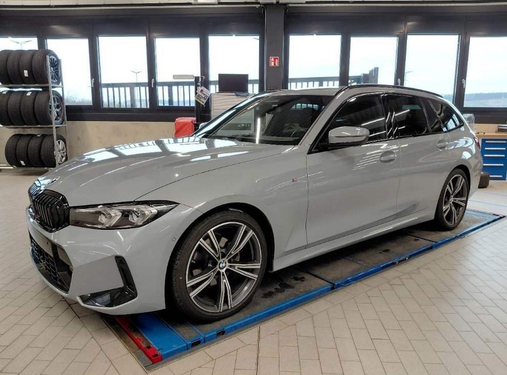 BMW 320 320d M-Sport Touring xDrive