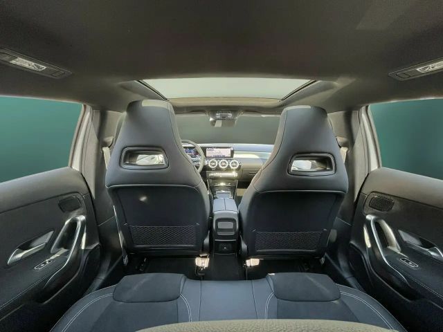 Mercedes-Benz A 200 AMG Line