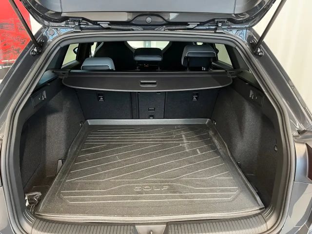 Volkswagen Golf DSG R-Line Variant