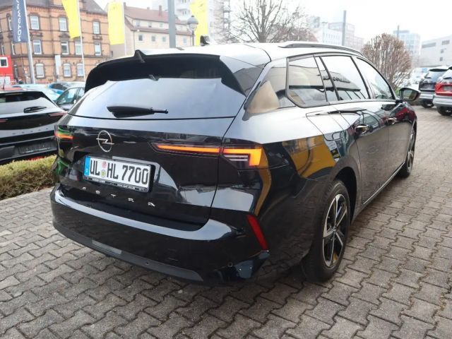 Opel Astra 1.2 Turbo Edition Sports Tourer