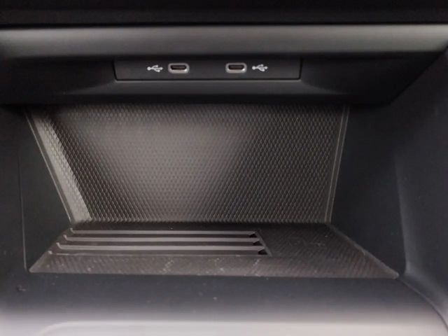 Volkswagen Golf Rabbit TSI