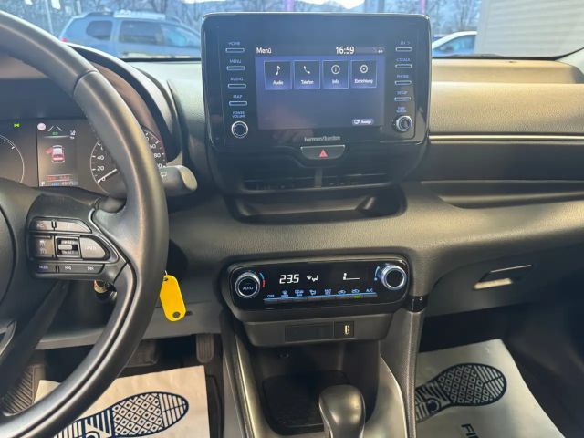 Toyota Yaris Active Hybride