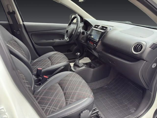 Mitsubishi Space Star Star