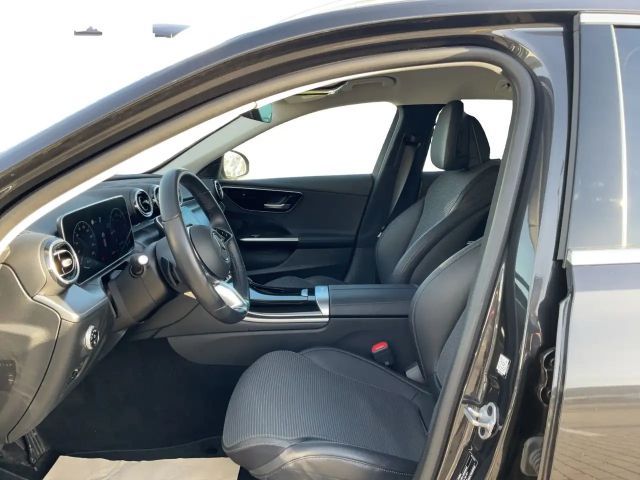 Mercedes-Benz C 220 4MATIC C 220 d Estate