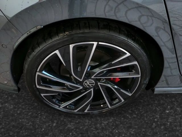 Volkswagen Golf 2.0 TSI DSG Golf VIII