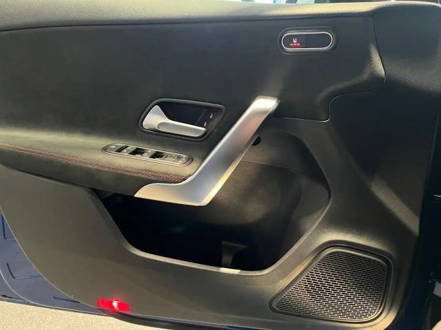 Mercedes-Benz A 200 AMG Line