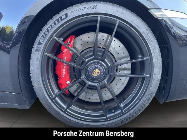 Porsche 992 Carrera Coupé GTS