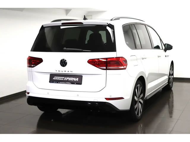 Volkswagen Touran 1.5 TSI Highline R-Line