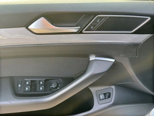 Volkswagen Passat 2.0 TDI Business DSG Variant