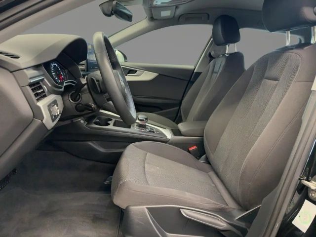 Audi A4 35 TDI S-Line