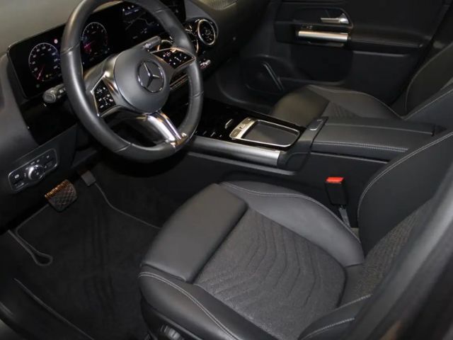 Mercedes-Benz B 180 Progressive