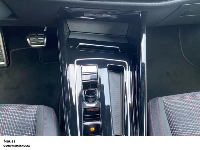 Volkswagen Golf 2.0 TSI DSG GTI IQ.Drive Style