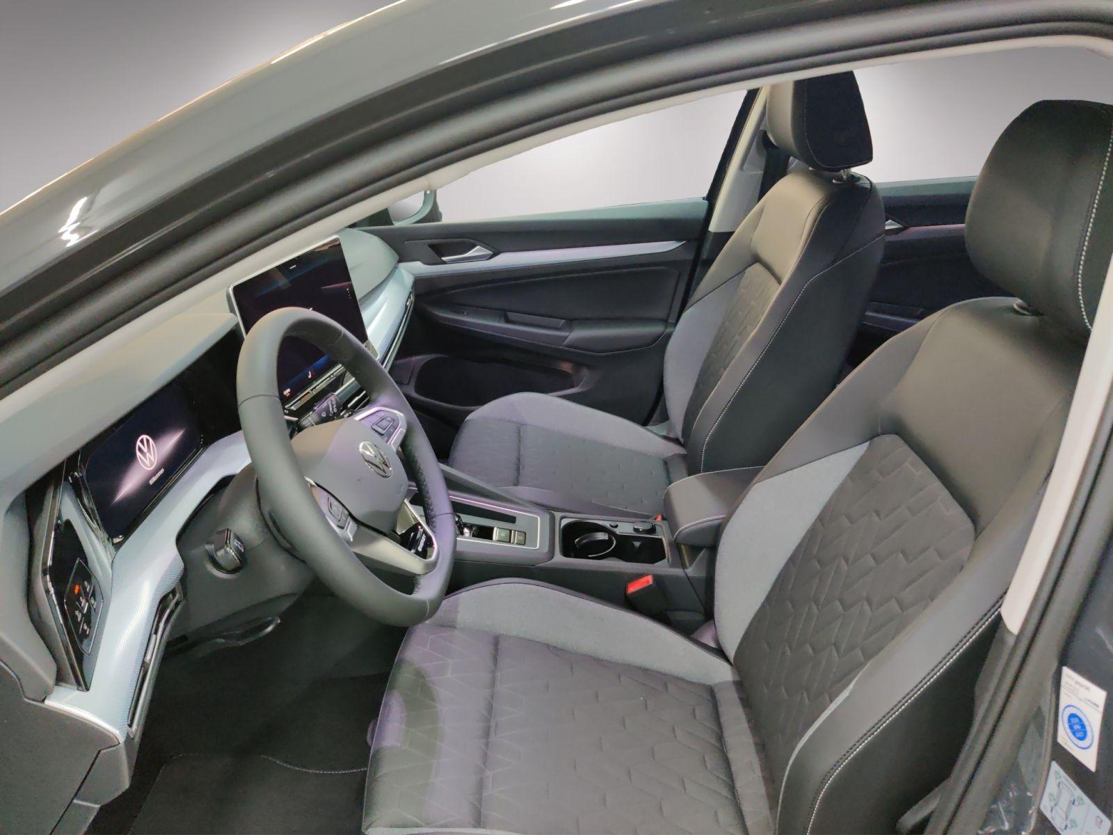 Volkswagen Golf 1.5 eTSI Life Plus