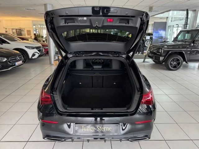 Mercedes-Benz CLA 200 AMG Line Premium