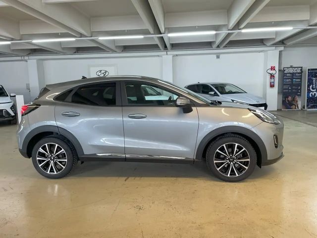 Ford Puma EcoBoost Titanium