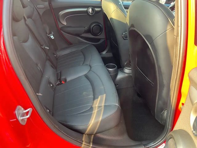 MINI Cooper Yours Trim Pano Kamera LED Navi Head-Up